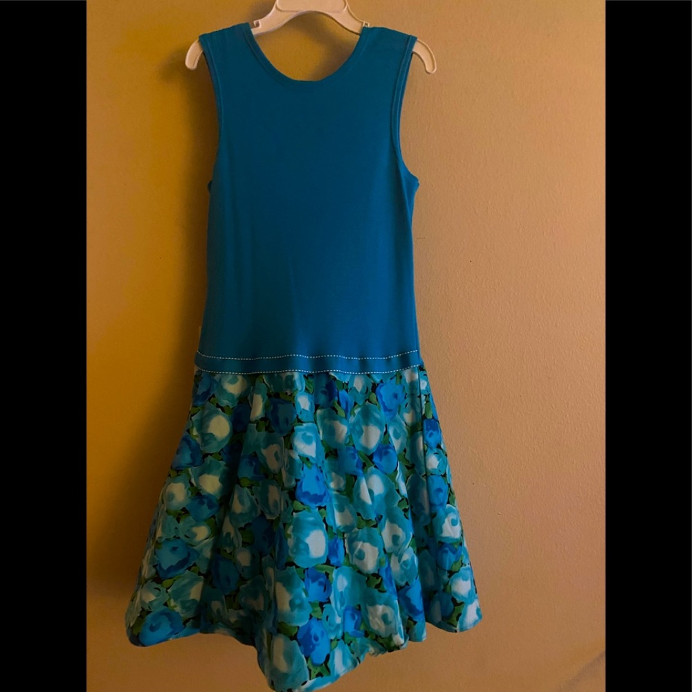 Girl’s dress